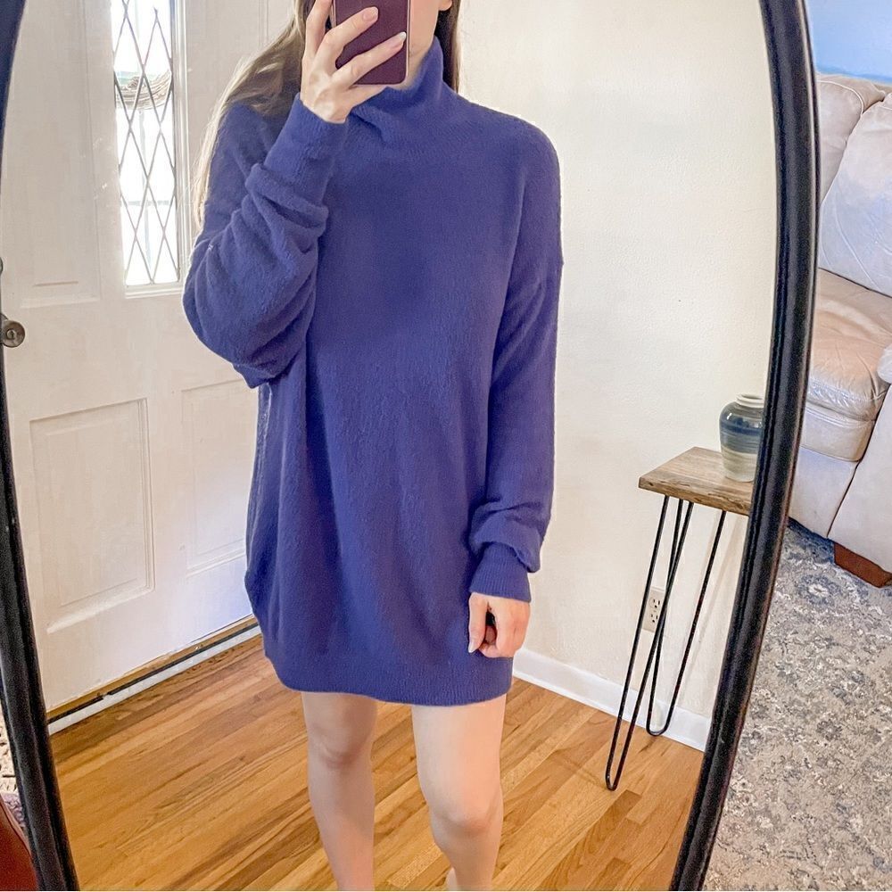 Wilfred Super Soft Hush Knit Turtleneck Sweater Purple L